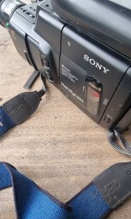 Vintage Sony Handycam Video 8 Camera Recorder NTSC (CCD-F201)