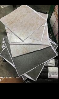 Vinyl tiles