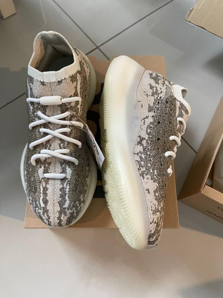 Yeezy 380 inertia size 5 on sale