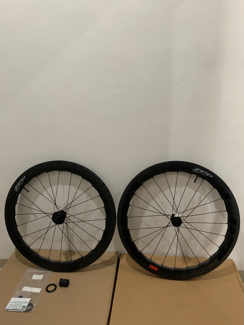 zipp 454 nsw disc tubeless