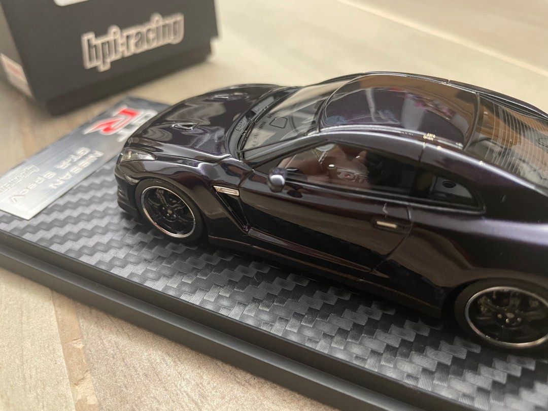 1/43 hpi GTR R35 Spec V Ultimate Opal Black