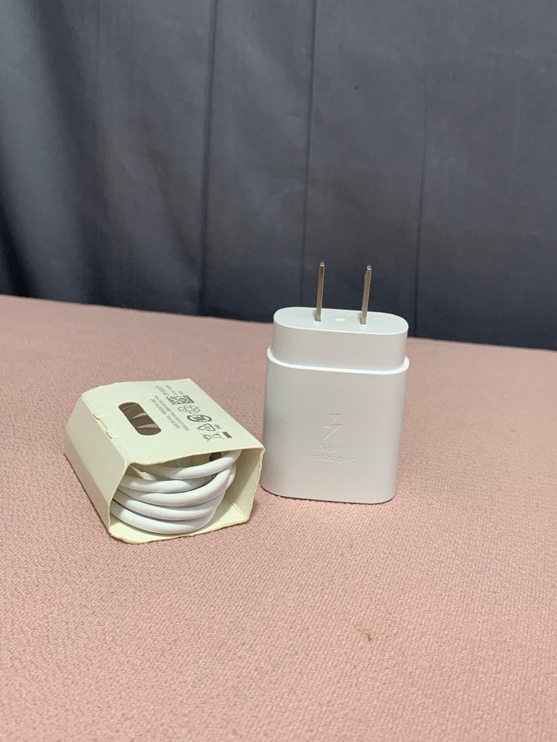 25 WATTS SET SUPER FAST CHARGE (Category: Chargers & Cables) located in San Juan City. Submitted by seller_accessories (Listing ID 1250066812, Image 1). Description: - indicates super-fast charge - compatible to any type-c port android - 1 meter type-c to type-c cable - with warranty pm for more deets.