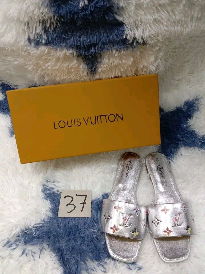 LV fluffy slipper, Women's Fashion, Footwear, Flats & Sandals on Carousell