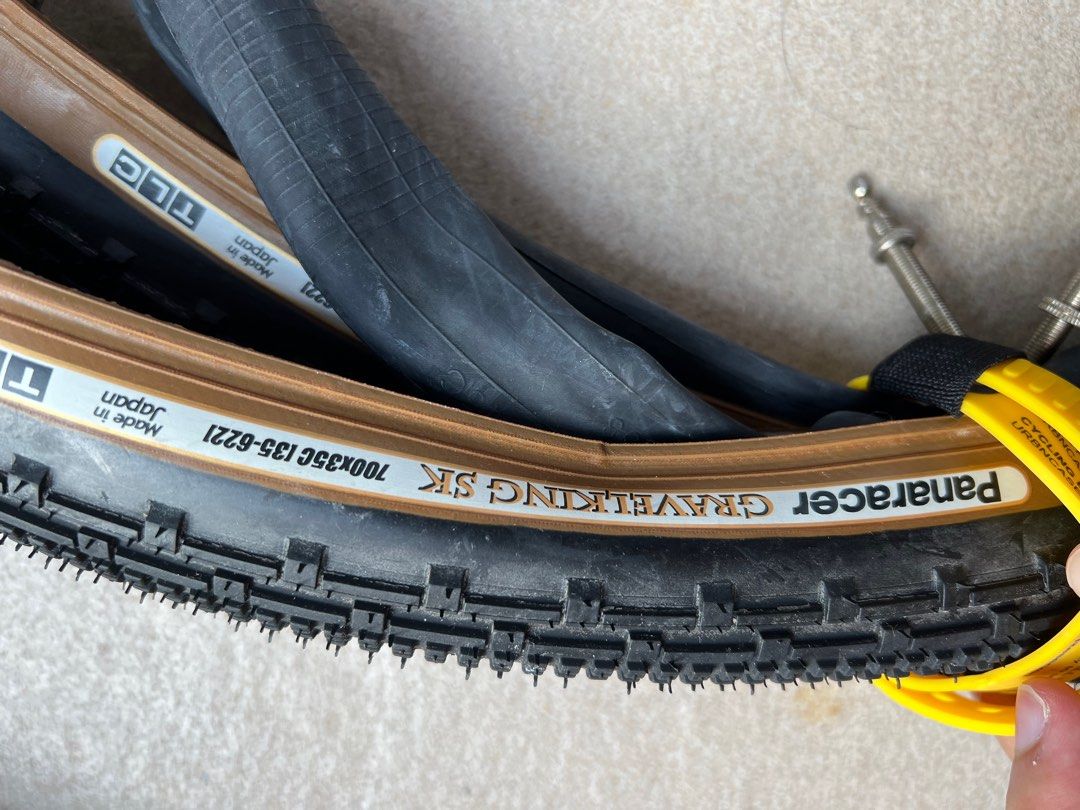 700 x 42c inner tube presta