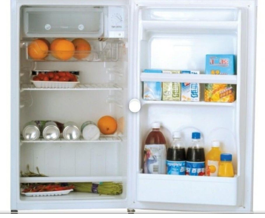 Bar fridge top without freezer compartment