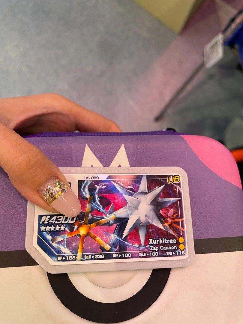 冒險樂園 Pokémon gaole Legend 5星 電束木 （分類：原色卡片）位於 Hong Kong。 由 karkar1103 提交（商品編號 1250136392，圖片 1）。簡介： 香港 冒險樂園 Pokémon gaole Legemd 5星卡 一出即入袋。