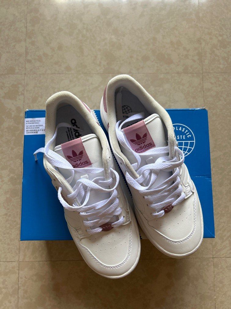 Adidas originals white and pink continental 8 sneakers outlet