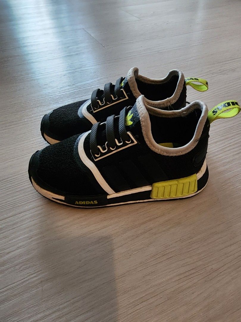 Nmd r1 discount japan kids