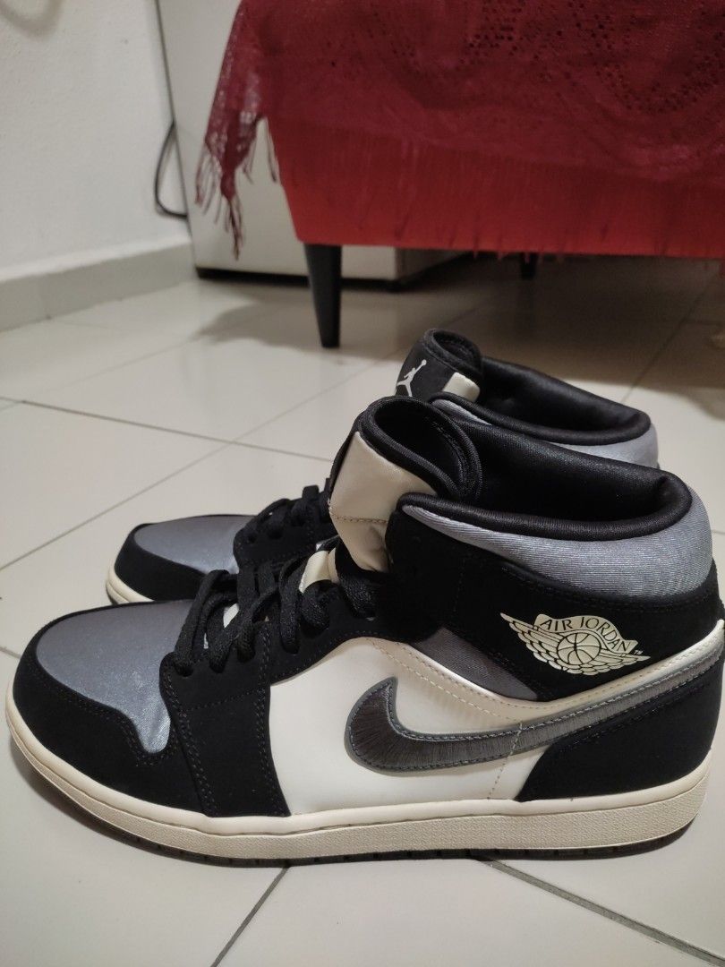 Nike air jordan satin grey clearance