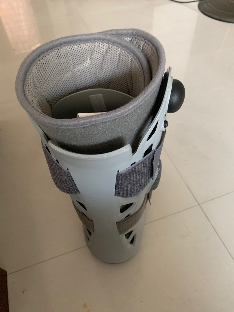 Aircast (Large size) for sale, Health & Nutrition, Medical Supplies