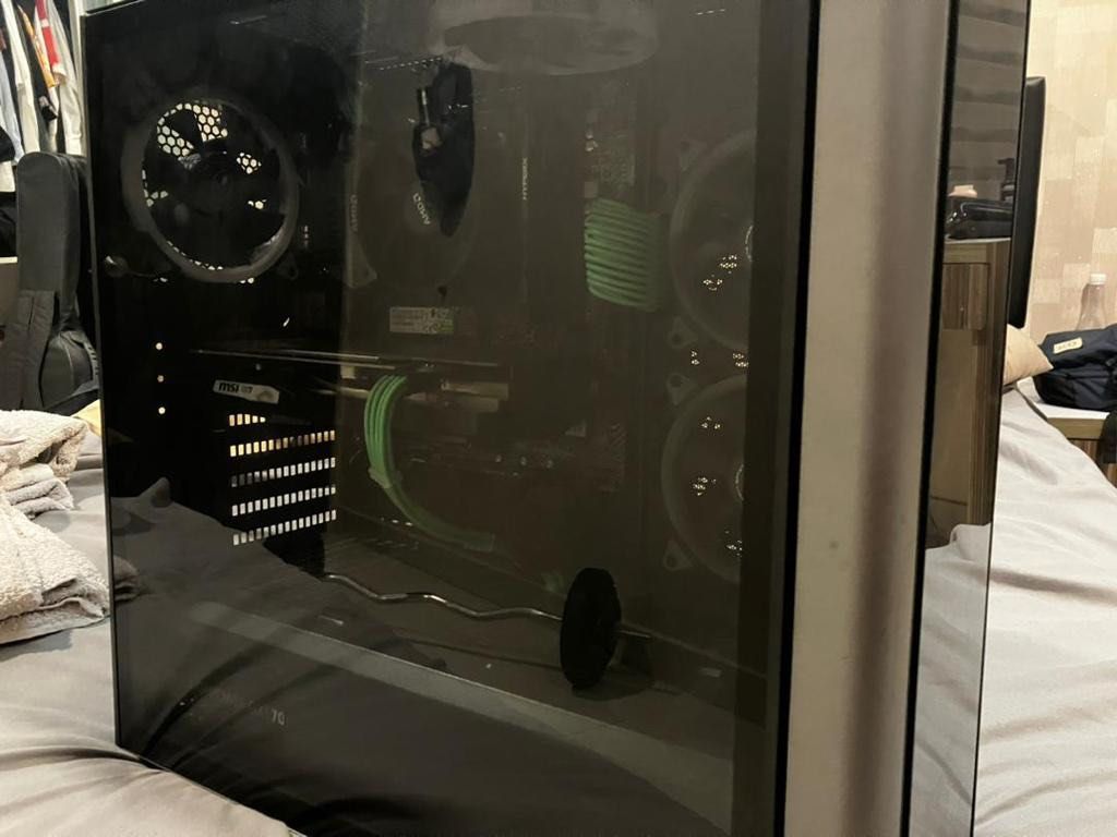 AMD RYZEN 5 2600 16 GB RAM MSI Twin FORZR 7 GTX 1600 ti