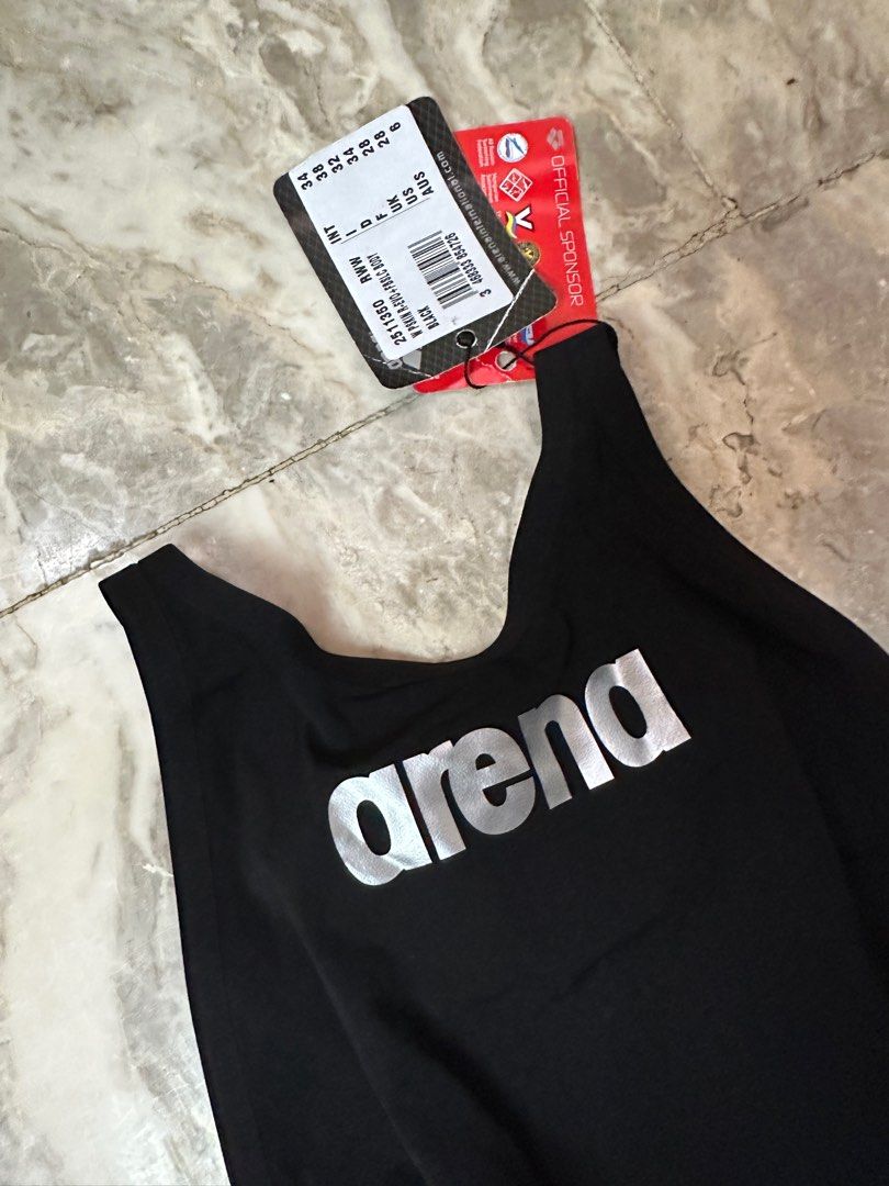 ARENA TECH SUIT on Carousell