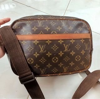 Sling bag LV pria original kulit asli ., Barang Mewah, Tas & Dompet di  Carousell