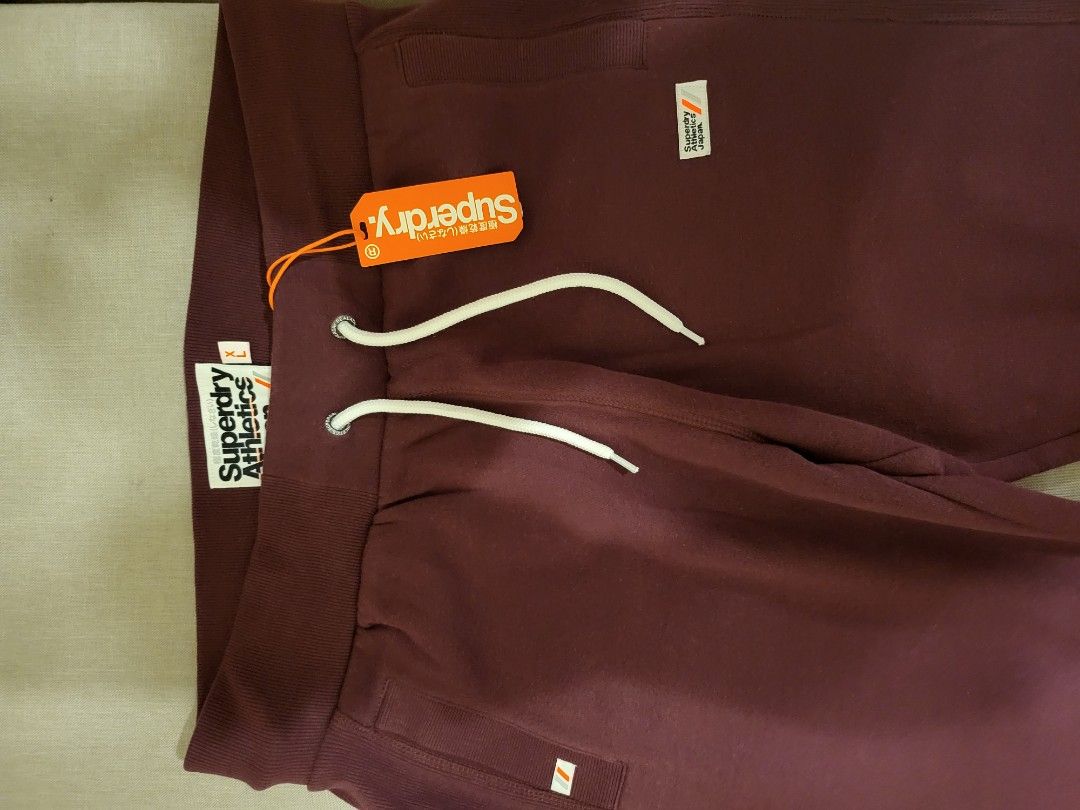 Authentic Super Dry LA Authletic Joggers size xl (Category: Joggers) located in Quezon City. Submitted by oddmountain_01ac99 (Listing ID 1250181112, Image 2). Description: Authentic Super Dry LA Authletic Joggers size XL.