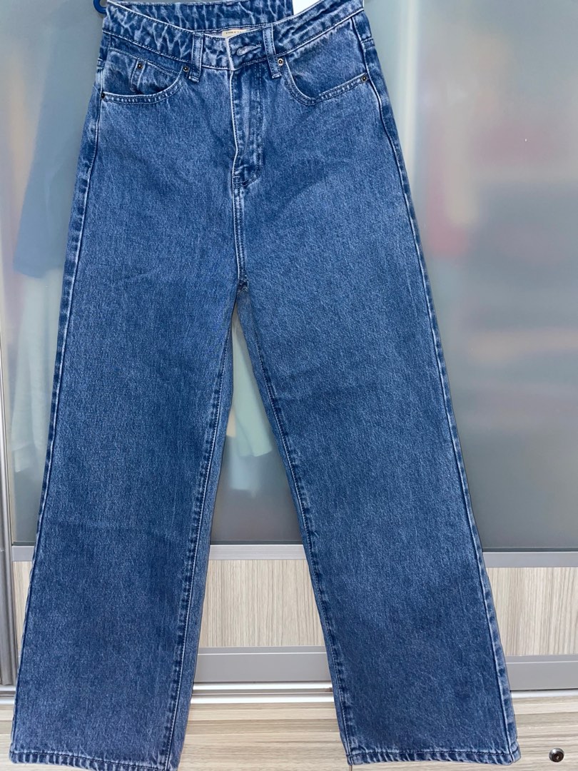 baggy-jeans-women-s-fashion-bottoms-jeans-leggings-on-carousell