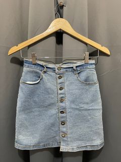 (Category: ) located in . Submitted by katrishascloset (Listing ID 1250163485, Image 1). Description: .