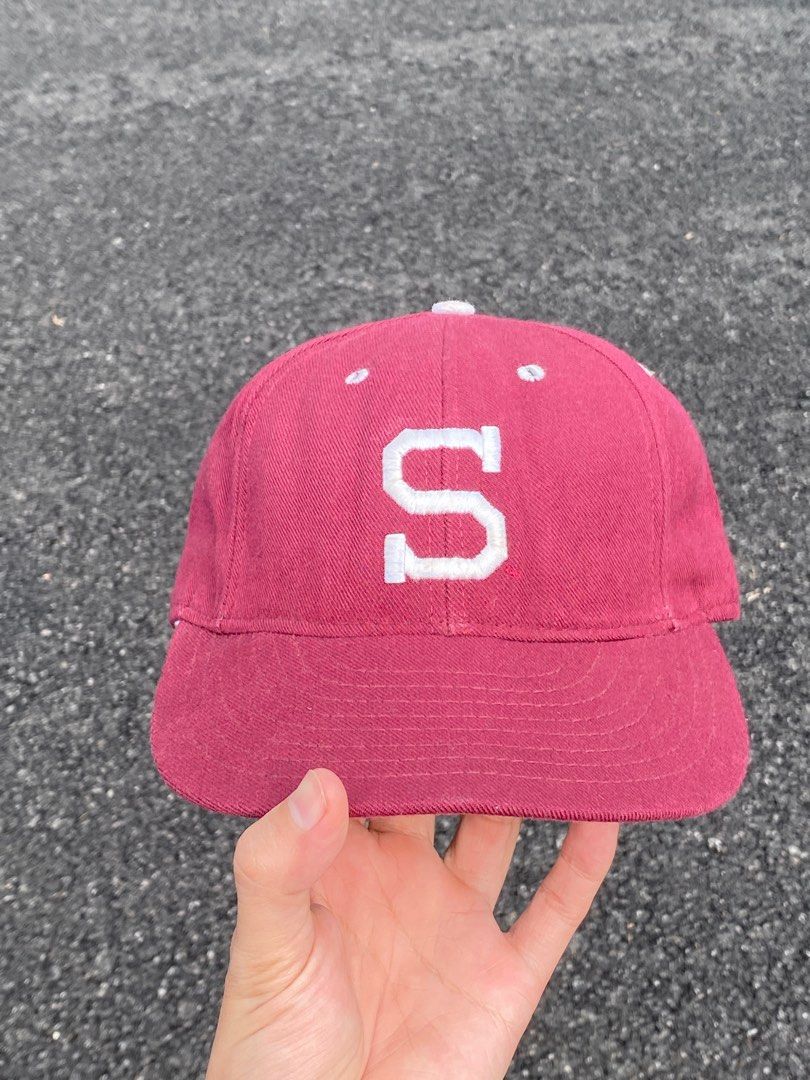 Baseball cap with letter new arrivals s