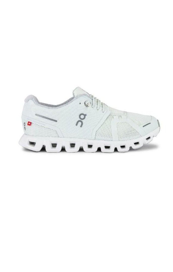 White cloud top shoes