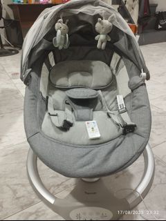 Bouncer sugar baby hug me preloved seperti baru 99%