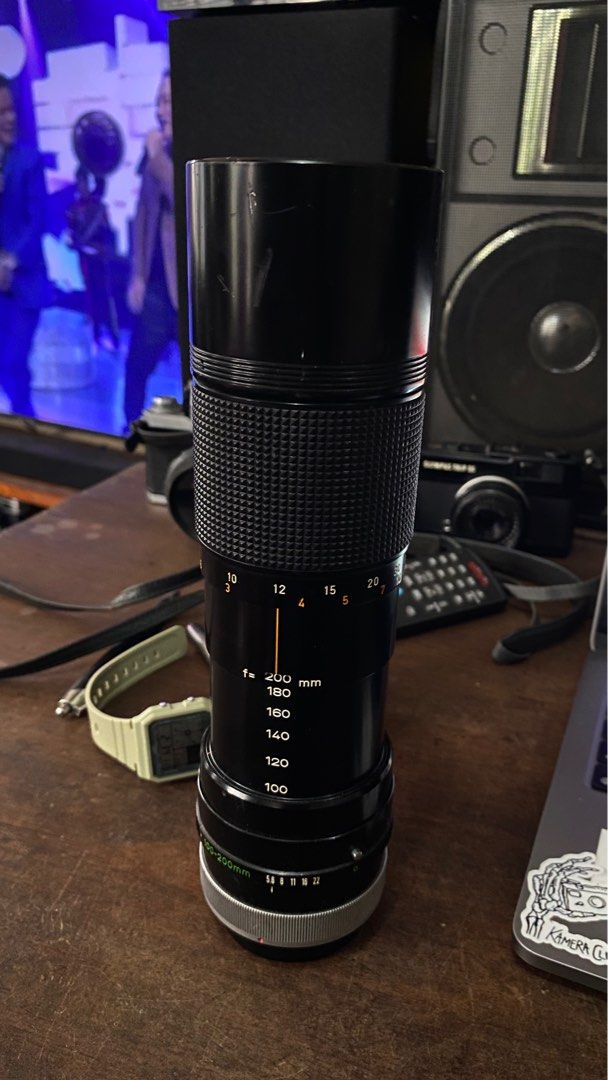 Canon FD 100-200 (Category: Lens & Kits) located in Tabaco. Submitted by cinemahilig (Listing ID 1250049356, Image 2). Description: Smooth focusing ring and aperture. May fungus. Selling as-is. Last price posted. Buyer shoulders shipping. Item location: Tabaco City, Albay. 09395763344.