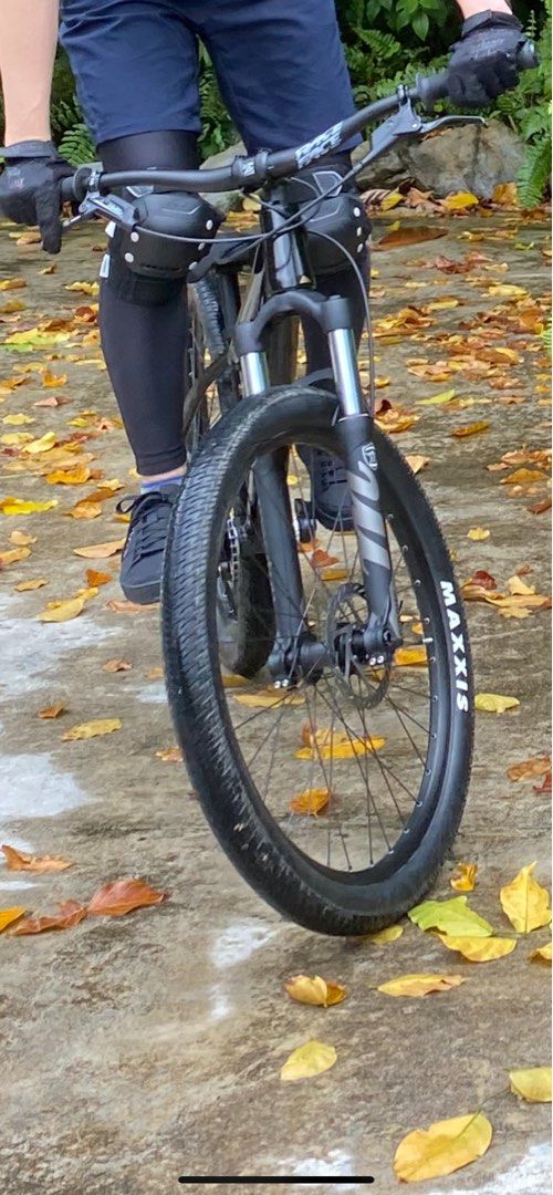 Canyon stitched dirt jumper on sale