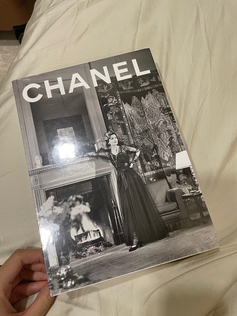 Chanel 3- book Slipcase 2020 Edition, Hobbies & Toys, Books & Magazines,  Fiction & Non-Fiction on Carousell