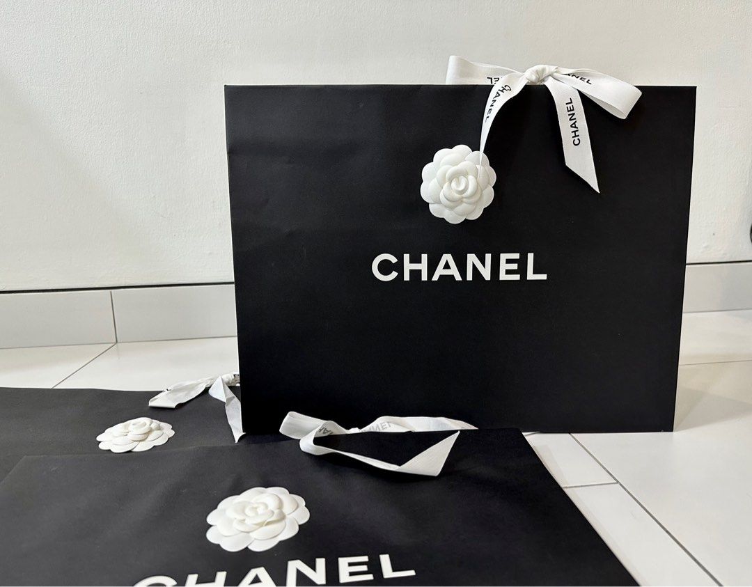CHANEL, Bags, Chanel Large White Heart Bag New In Box