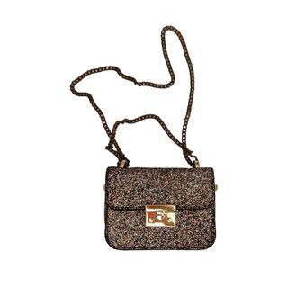 (Category: ) located in . Submitted by helloshopellie (Listing ID 1250051994, Image 1). Description: .