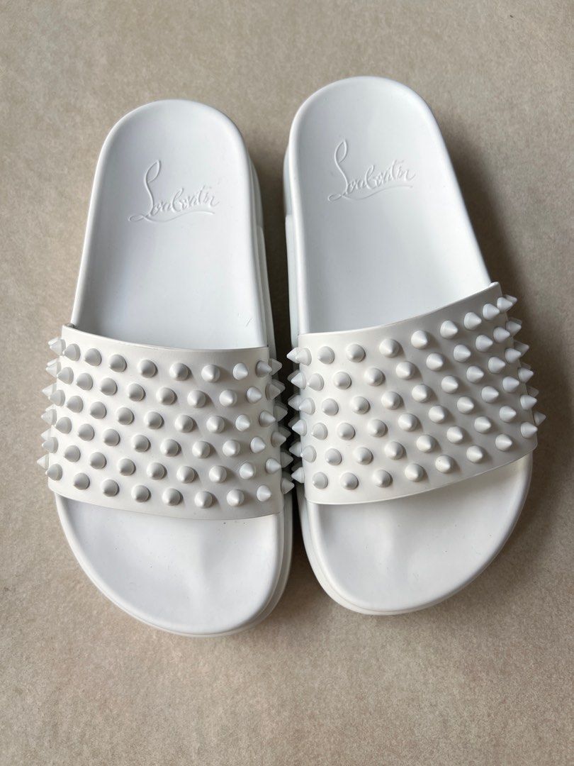 Christian hotsell louboutin slippers