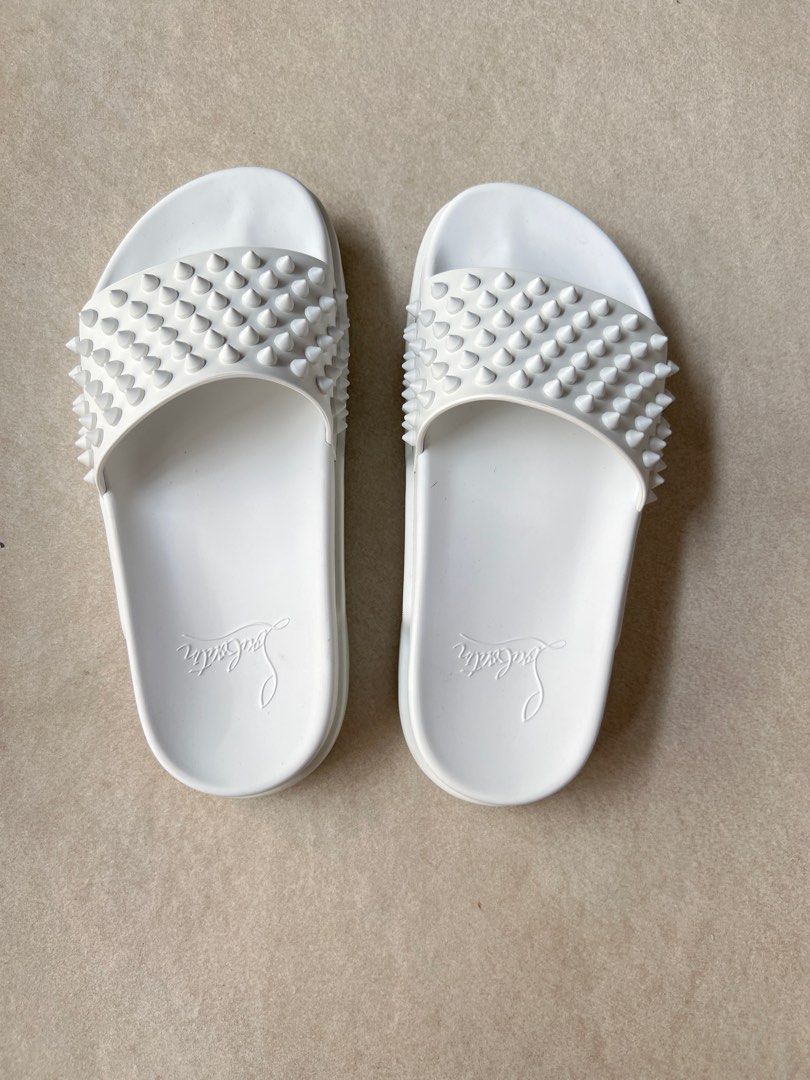 Christian louboutin discount slippers price