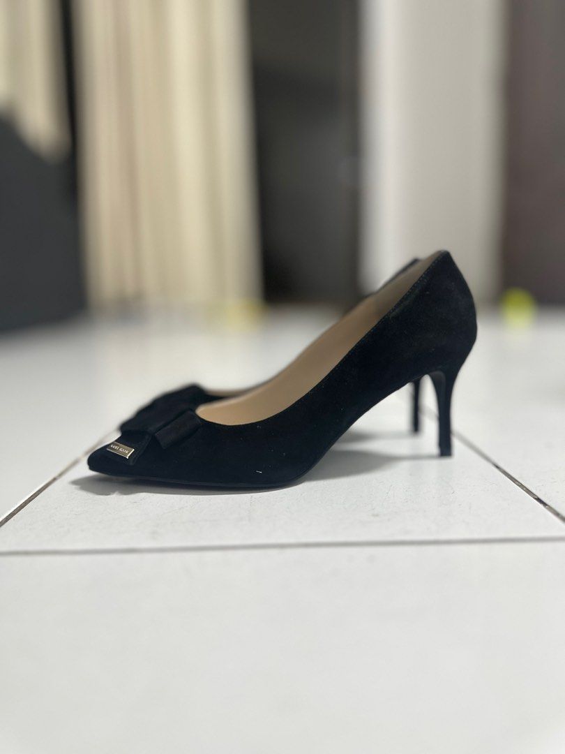 Cole haan hotsell black heels