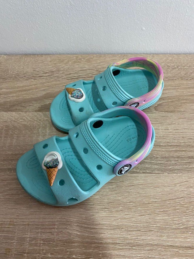 Size c8 new arrivals crocs