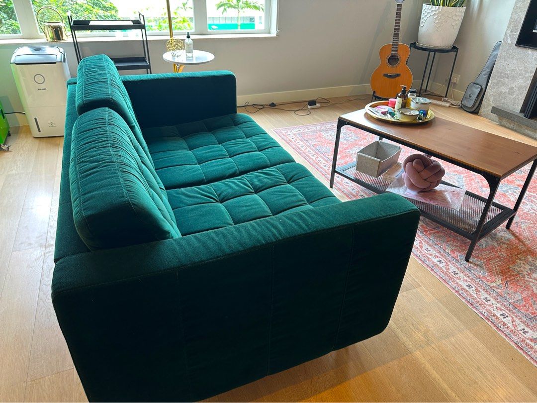 Dark Green Velvet Ikea Sofa, 傢俬＆家居, 傢俬, 梳化 Carousell
