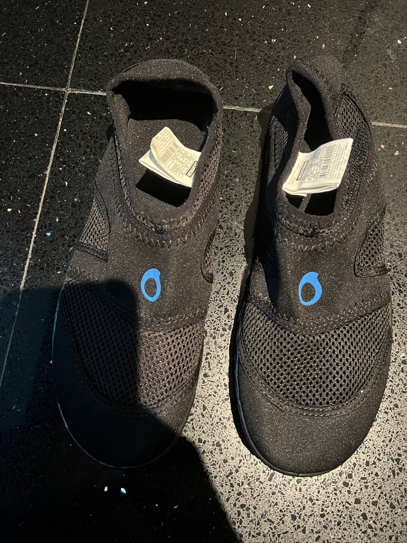 Wet shoes decathlon on sale