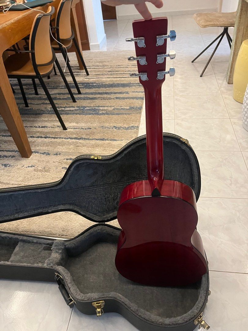 Denver DD34S 3/4 Red Guitar, Hobbies & Toys, Music & Media, Musical