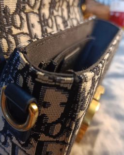 (Category: ) located in . Submitted by rarebag (Listing ID 1250183236, Image 1). Description: .