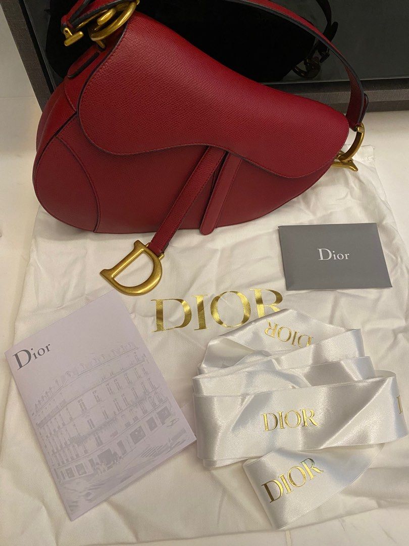 Red dior saddle best sale bag
