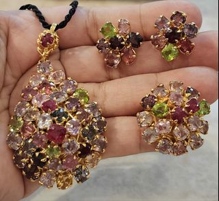 (Category: ) located in . Submitted by aeternajewels (Listing ID 1250058491, Image 1). Description: .
