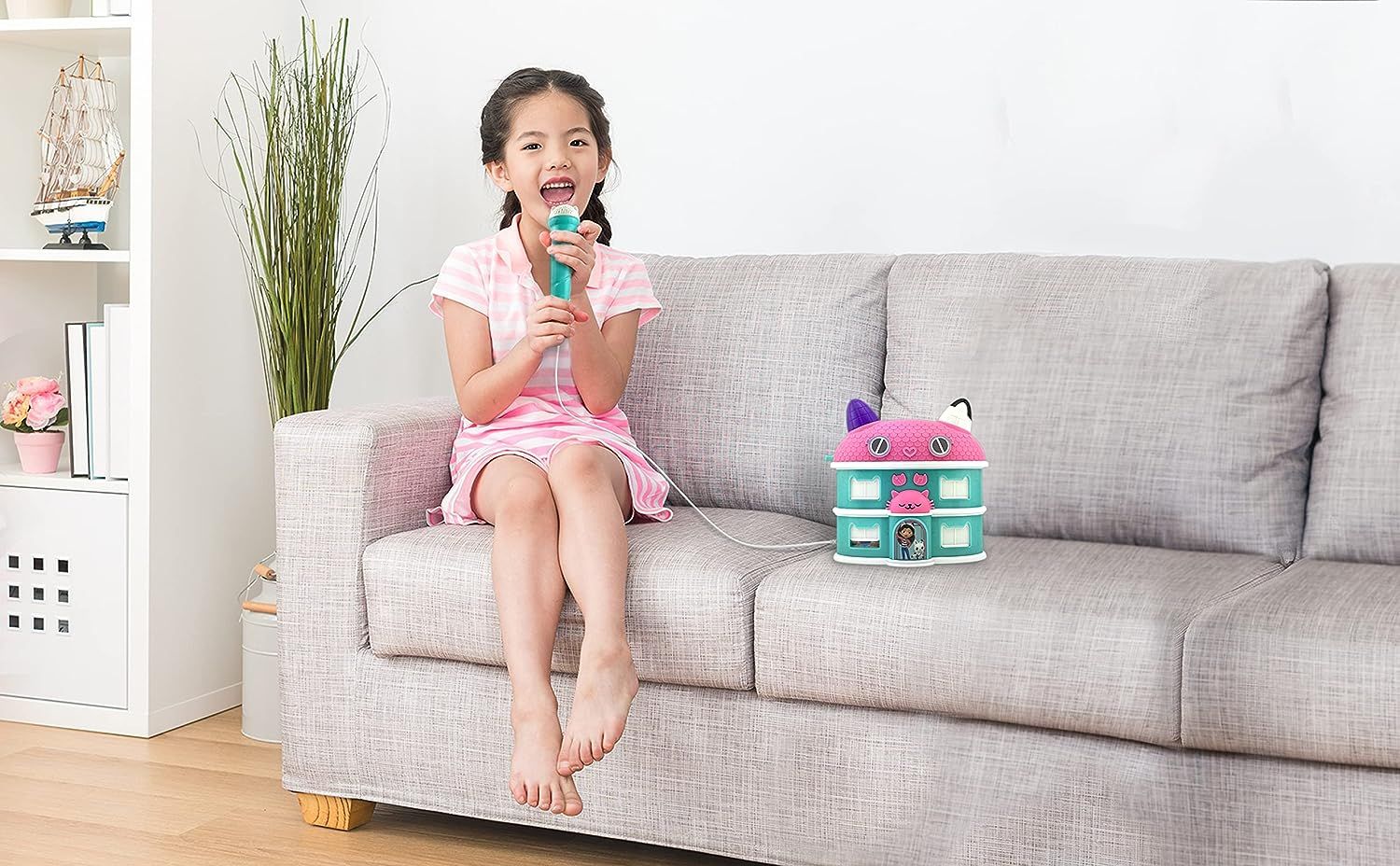 eKids Gabby's Dollhouse Sing Along Boom Box Speaker with Microphone, Karaoke Machine for Children with Song and Integrated Sound Effects