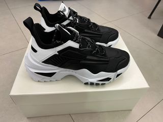 （分類：）位於 。 由 eidoloneidolon 提交（商品編號 1250145635，圖片 1）。簡介： 。