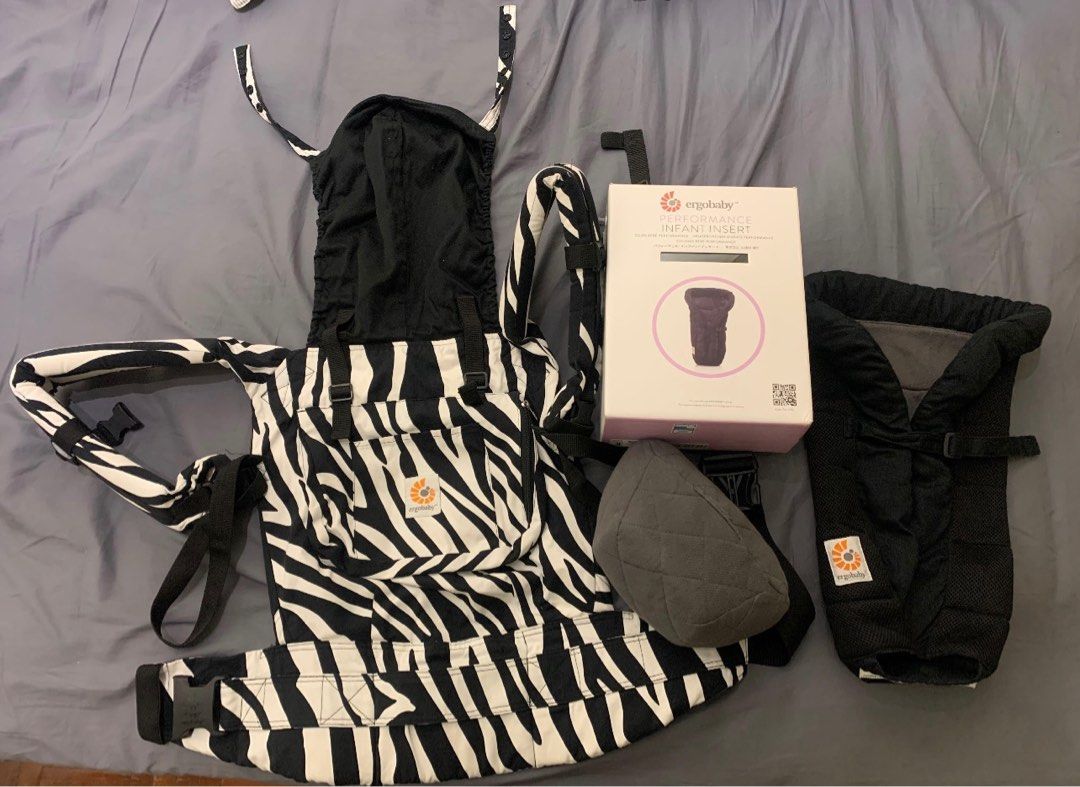 Ergobaby performance sales infant insert