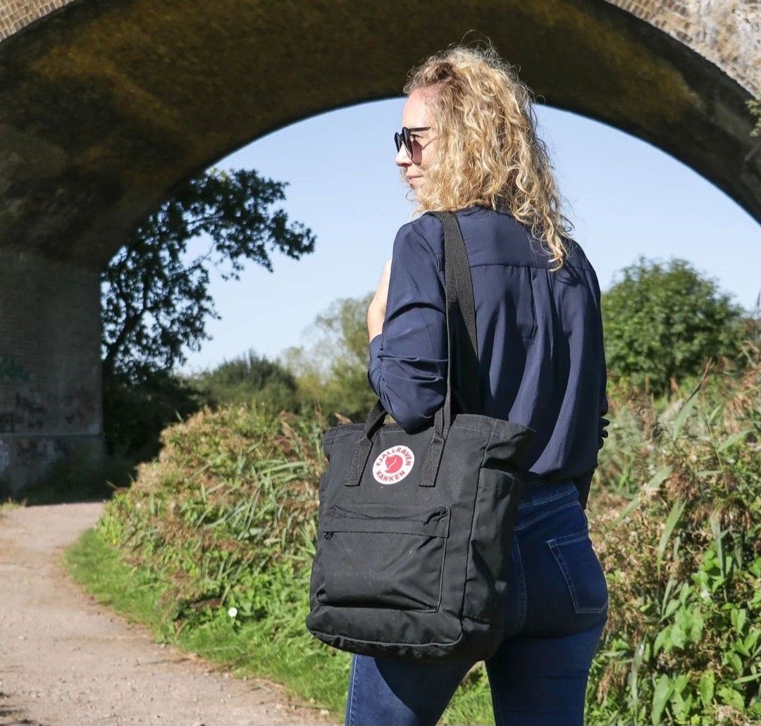 Kanken tote mini 2025