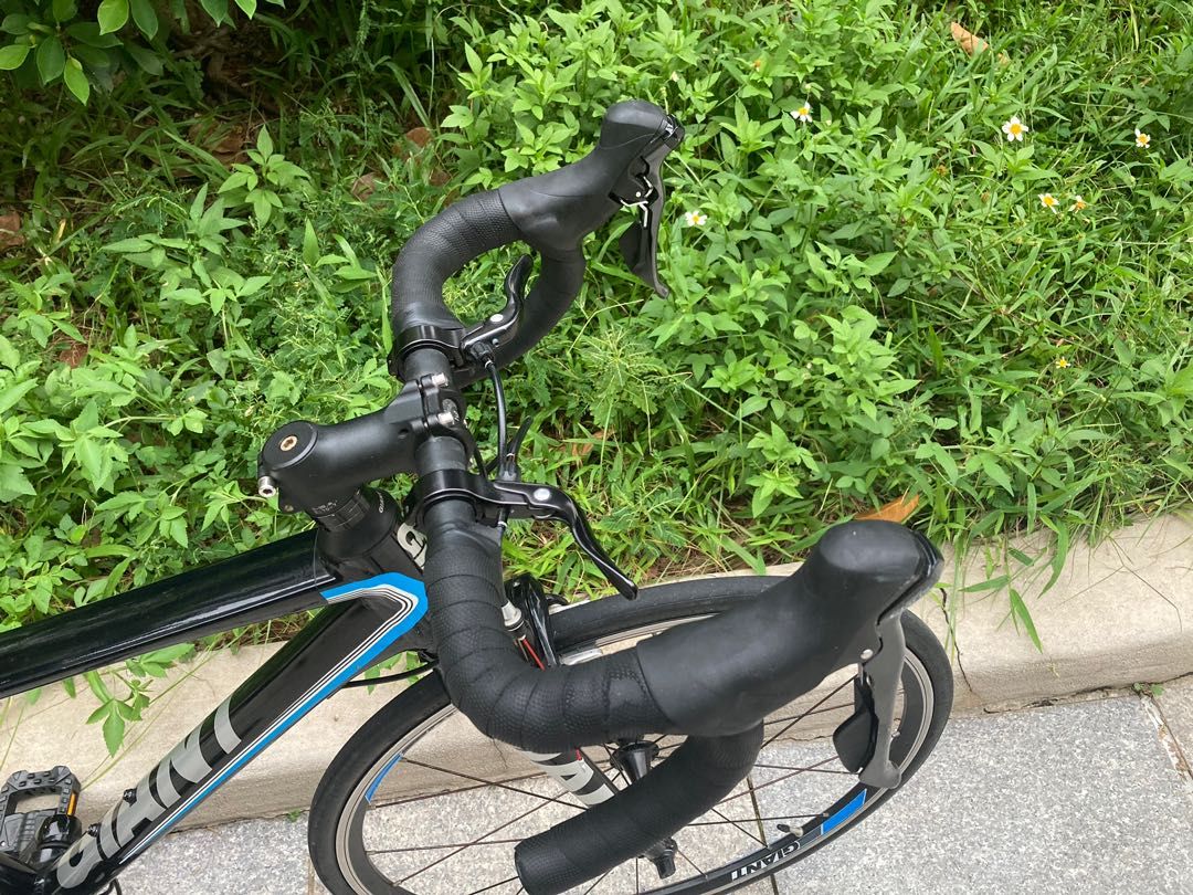 Giant tcr clearance junior road bike