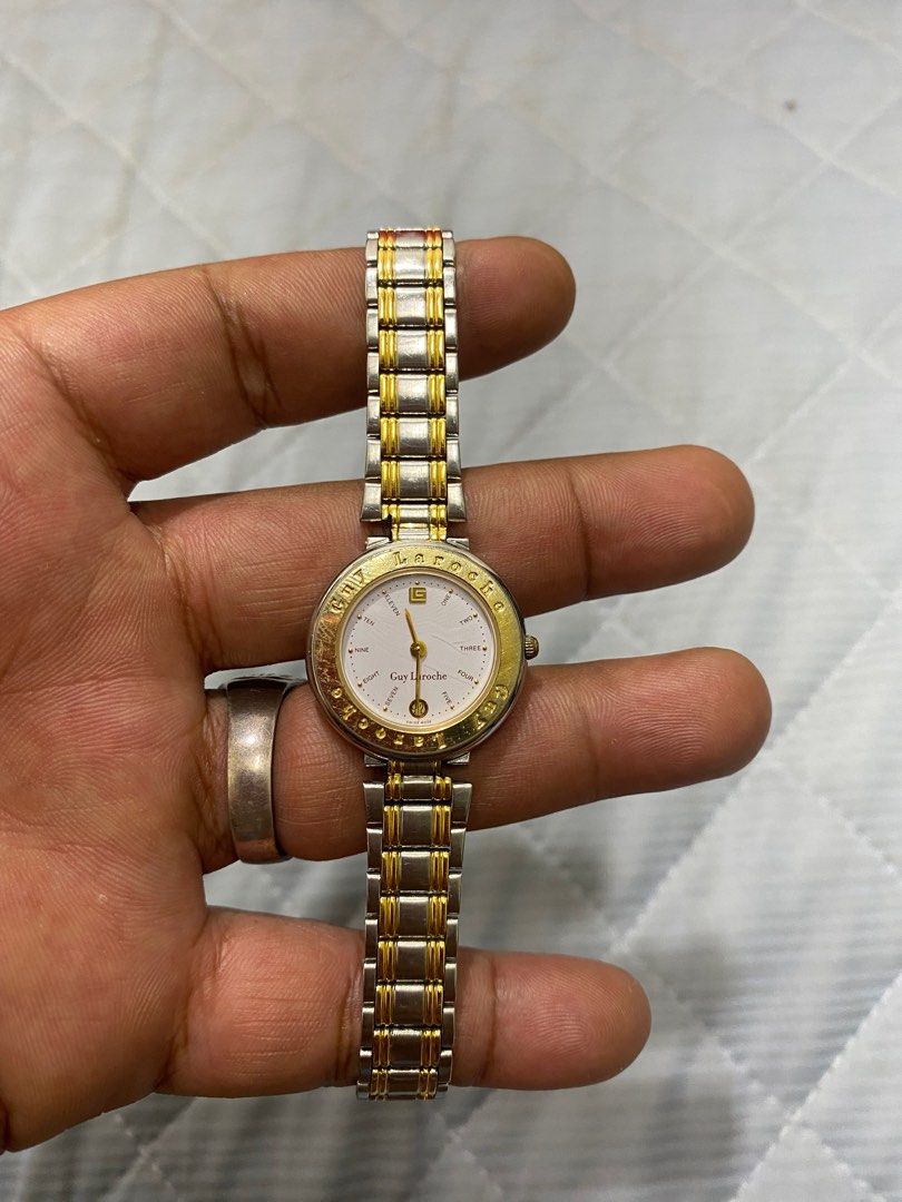 GUY LAROCHE QUARTZ SWISS MADE Women s Fashion Watches