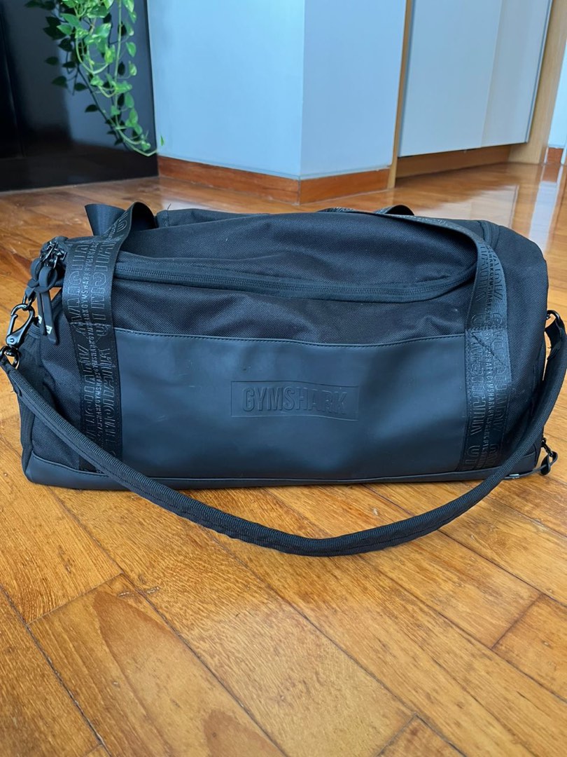 gymshark gym bag S size, Men's Fashion, Bags, Sling Bags on Carousell