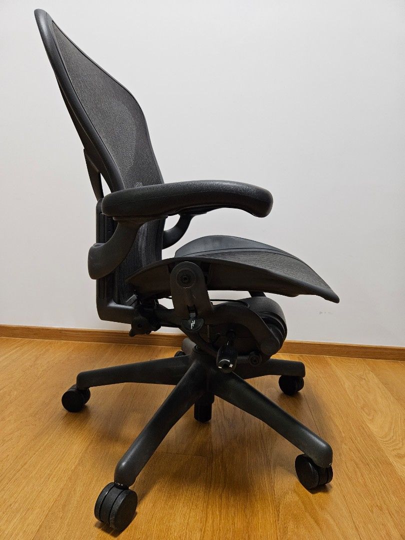 Herman Miller Aeron Lite B size Furniture Home Living