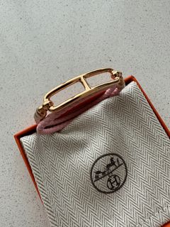 (Category: ) located in . Submitted by luxcollectionz (Listing ID 1250149939, Image 1). Description: .