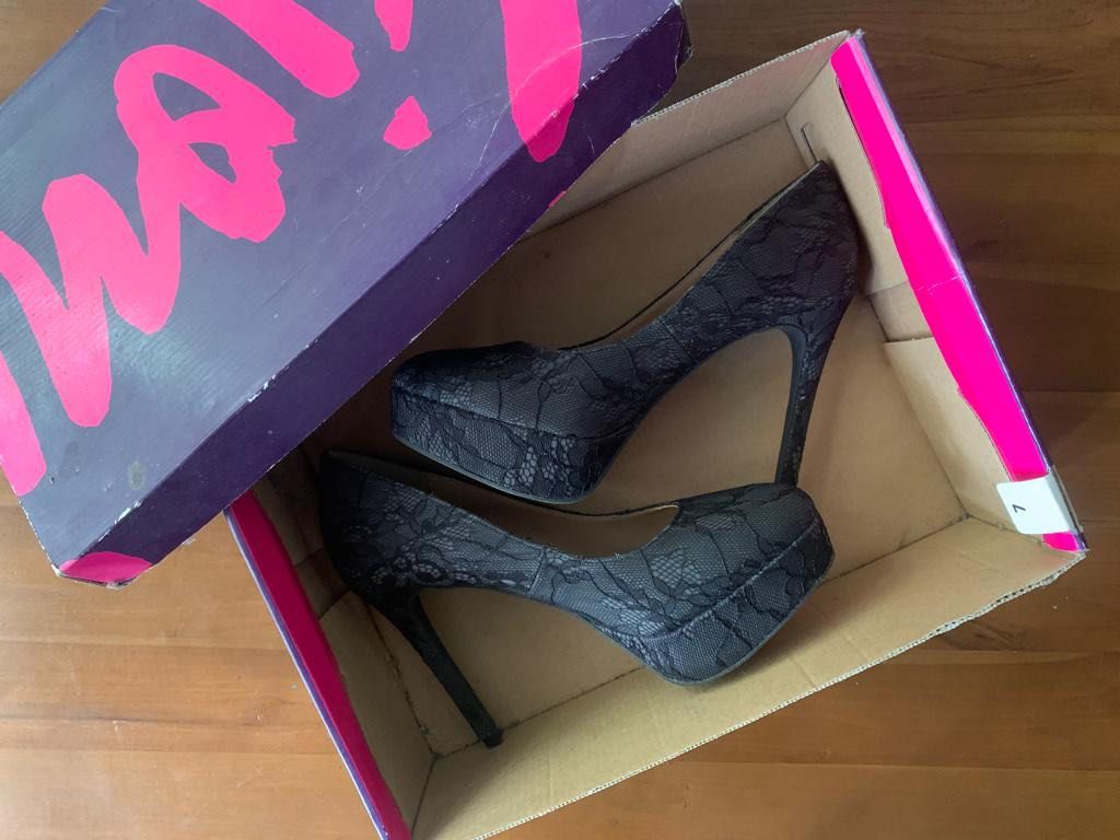 Harga high heels best sale di payless
