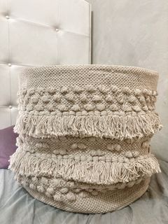 (Category: ) located in . Submitted by closetcleaningsale (Listing ID 1250025901, Image 1). Description: .