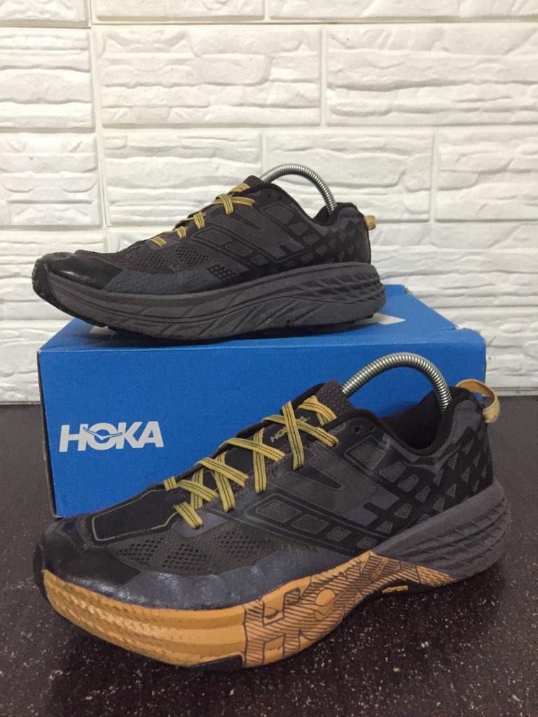 Hoka one one best sale speedgoat 2 black kumquat